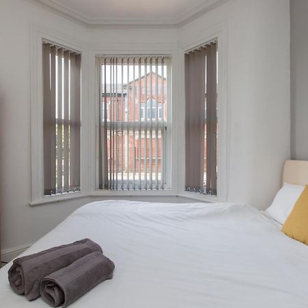 Townhouse @ Electricity Street Crewe Bagian luar foto